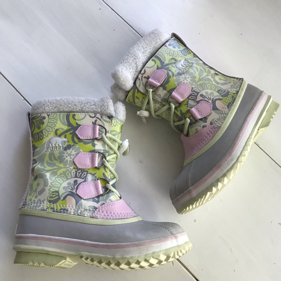 Sorel Other - Girls size 2 Sorel boots